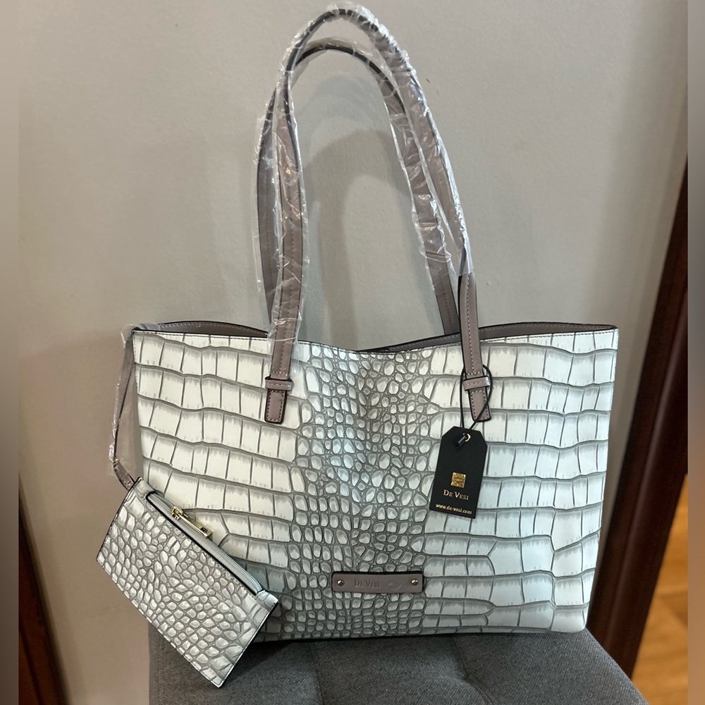 De Vesi Tote de L’Amour Croc Embossed Vegan Leather Tote w/ Pouch NWT